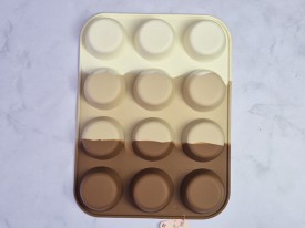 Molde silicona tricolor 12 muffins